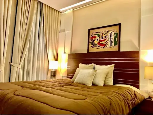 Spacious condo for rent at Noble Ploenjit. Enjoy ample living space and complete amenities. Book now, don't miss this opportunity! images