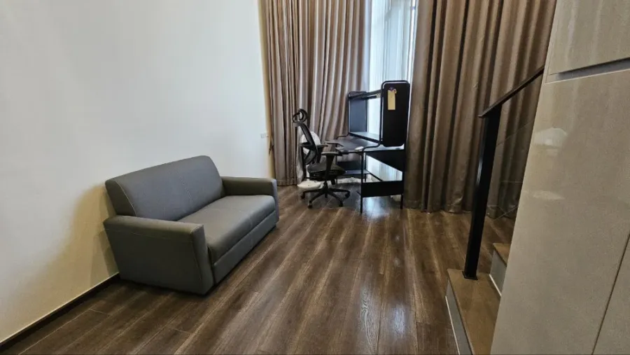 For sale or rent: Knightsbridge Space Ratchayothin. Fully furnished with appliances, ready to move in immediately.