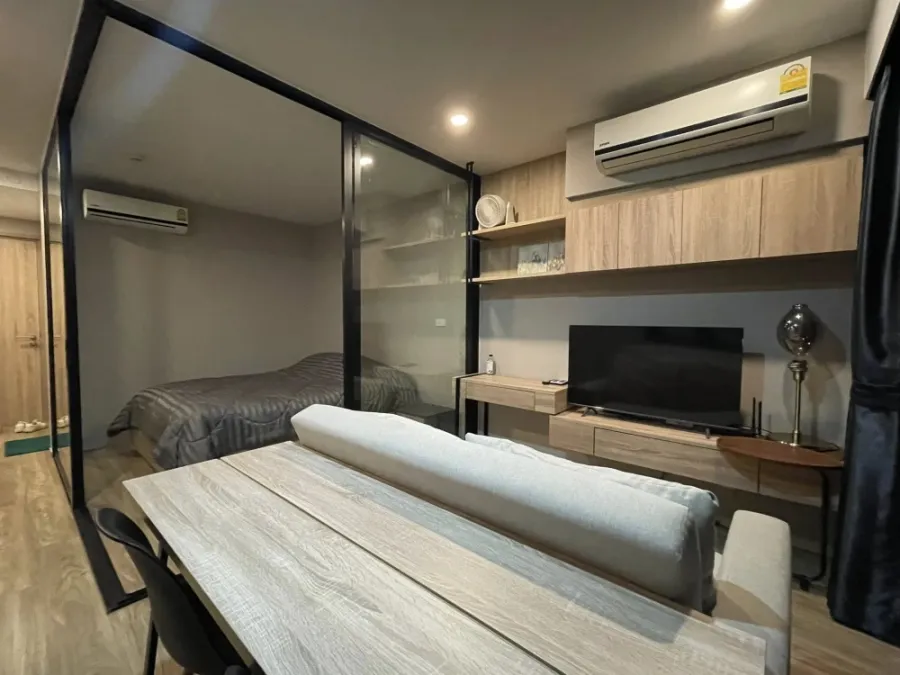 ให้เช่า Blossom Condo @ Sathorn-Charoenrat 1 ห้องนอน 1 ห้องน้ำ มาพร้อมเฟอร์ครบครัน ห้ามพลาด