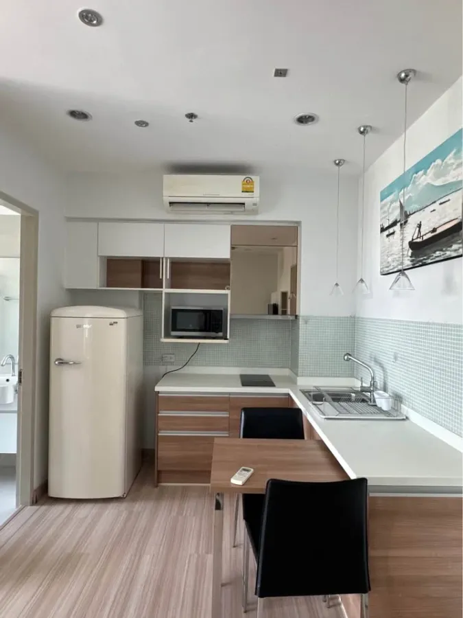 Urgent sale: Condo The Hotel Service, 20th floor, great view, fully furnished, ready to move in. You'll regret not reserving it.