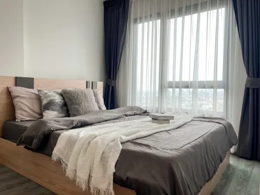 For rent, Rich Park Triple Station, 33rd floor, high floor, good view, comes with full decoration, book now, hurry up.