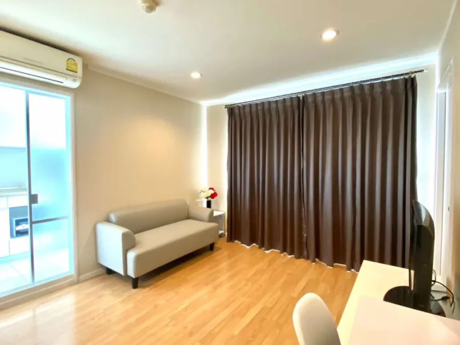 For rent: Lumpini Ville Sukhumvit 77 Phase 2, fully furnished, beautiful view, great feeling, hurry and book now!