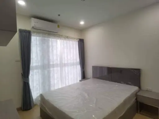 Condo for rent, Supalai Veranda Sukhumvit 117, 2 bedrooms, 2 bathrooms, lots of usable space. If you're slow, you'll miss it.