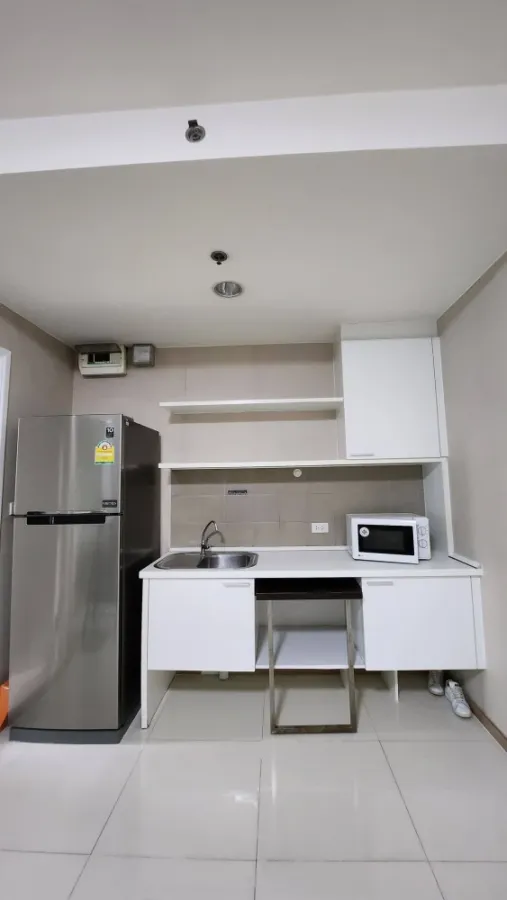 For rent: Fuse Mobius Ramkhamhaeng Station, 24th floor, beautiful view, fully furnished. No need to buy anything extra, move in immediately!