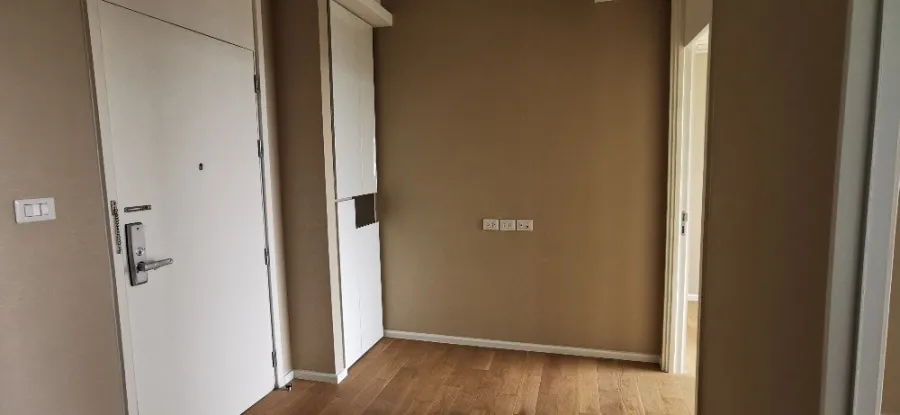For sale: The Saint Residences, 8th floor, complete with furniture and electrical appliances. Book now, don't wait, hurry.