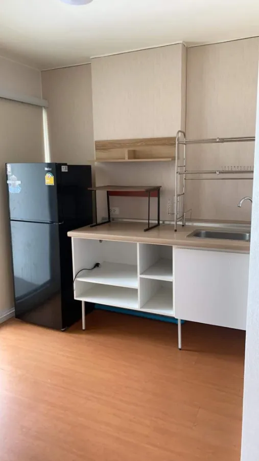 For rent, Lumpini Township, Rangsit, Khlong 1, nice partitioned room, fully furnished, has a built-in washing machine, hurry to reserve.