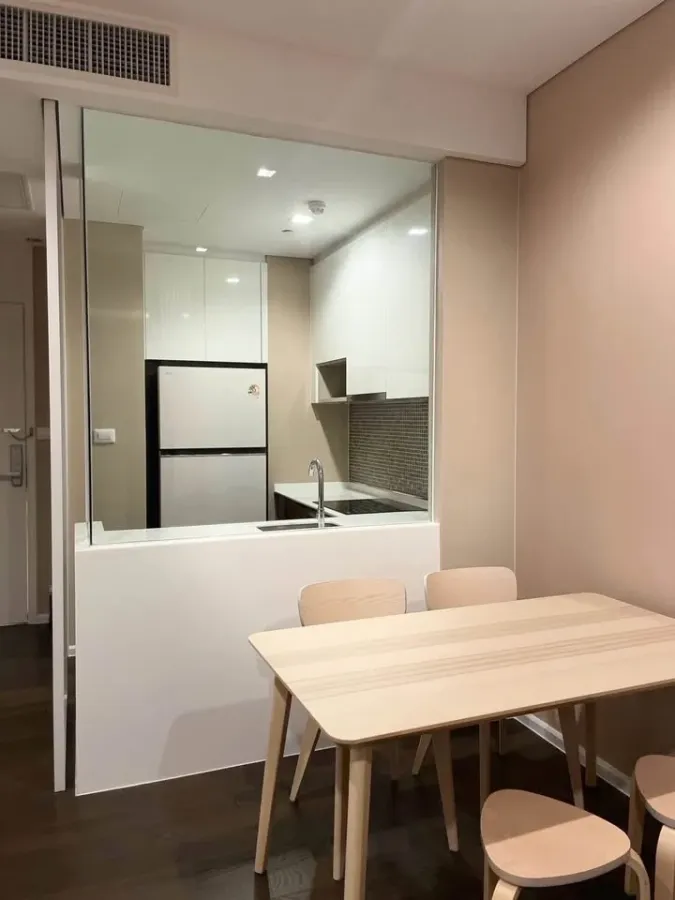 For rent: The Saint Residences. Nice room, fully furnished, high floor. Book now before it's too late!+++