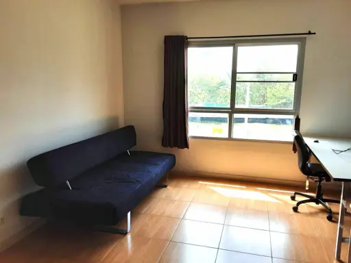 For rent, 624 Condolette Ladprao, nice room, good size, fully furnished, cute price, you can drag your luggage in.