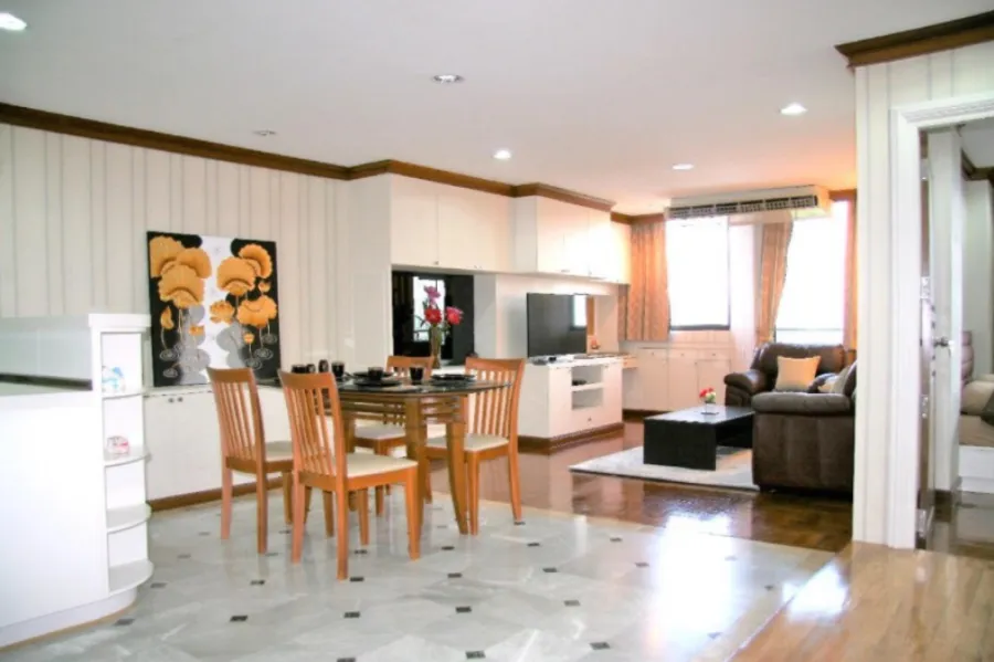 Condo for sale/rent Supalai Place Sukhumvit 39, good location, near shopping areas. Meet every need, book now!!