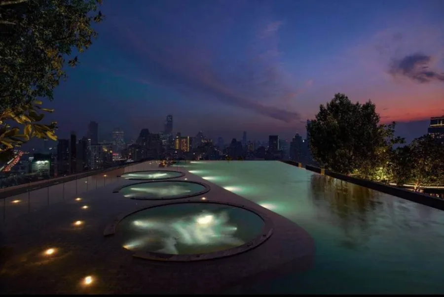 Urgent for rent Life One Wireless พื้นที่ใช้สอยจุใจ built-in โซฟาอย่างดี หิ้วกระเป๋าเข้าอยู่เลย