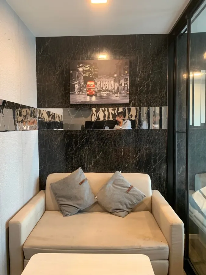 For rent, Atmoz Chaengwattana, separated room Furniture + electrical appliances look good, come at a great price, book now.