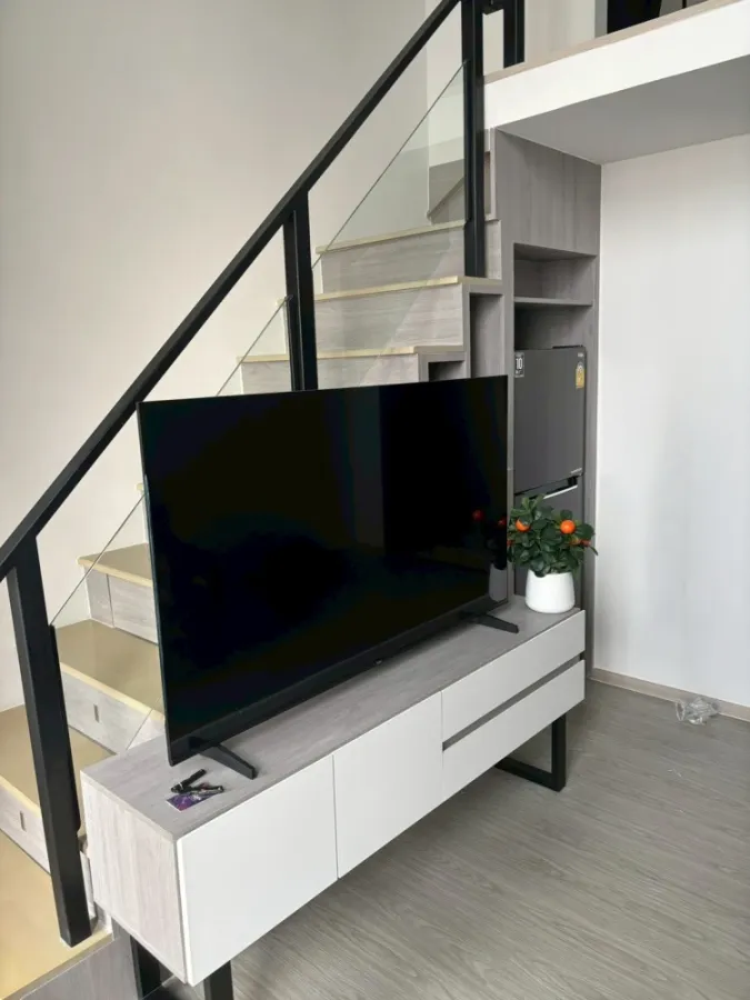 Rent a spacious Origin Plug & Play Ramkhamhaeng Triple Station unit. High ceilings, great location, convenient transportation. Book now!