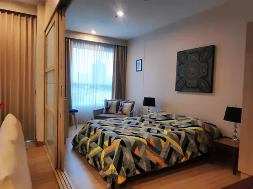 Condo for sale, The Light House Sathorn - Charoen Nakhon, 6th floor, pool view, complete electrical appliances End up in one room