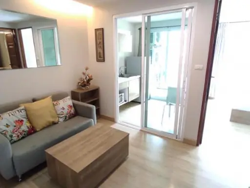 ขายจ้าา!! ขายEmerald Residence Ratchada ห้องดีทำเลเริศจ้า เดินแป๊บๆก้อถึงรถไฟฟ้า สะด๊วกมากกกก!! images