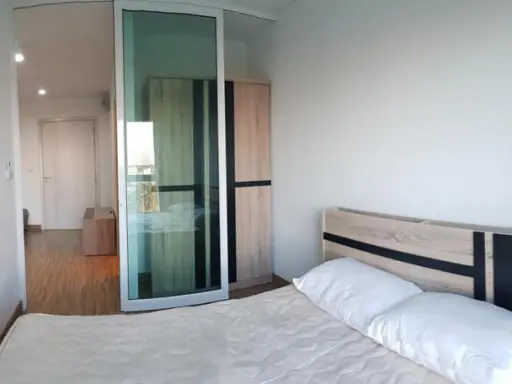 For rent, The Iris Bangyai, Building 1, balcony on the east side, fully furnished, heavy appliances All in one room