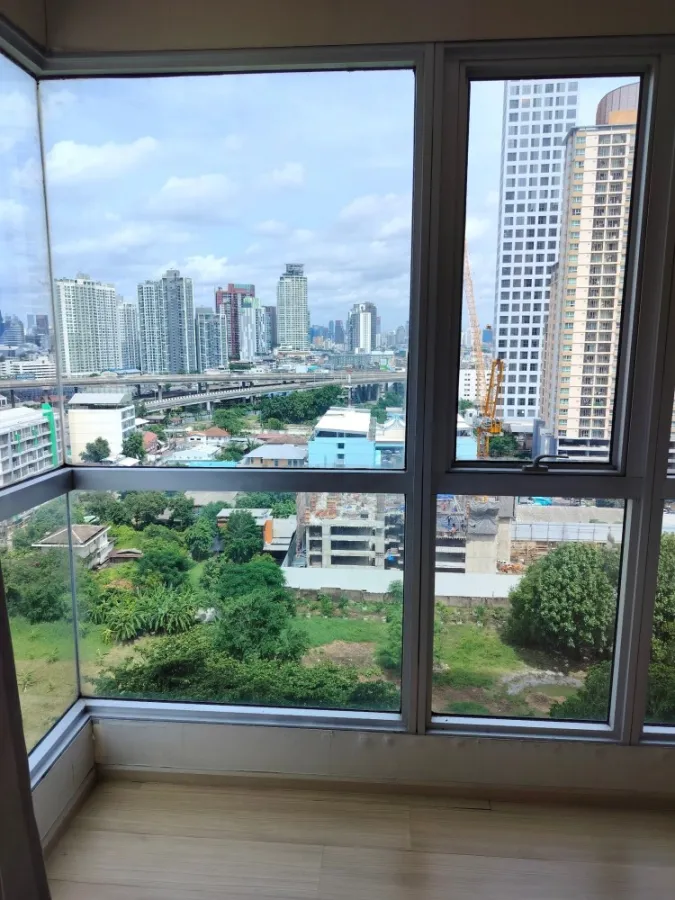 For rent!! Condo Rhythm Sukhumvit 50, 12th floor, Building A, spacious room, nice to live in, fully furnished, book now!!