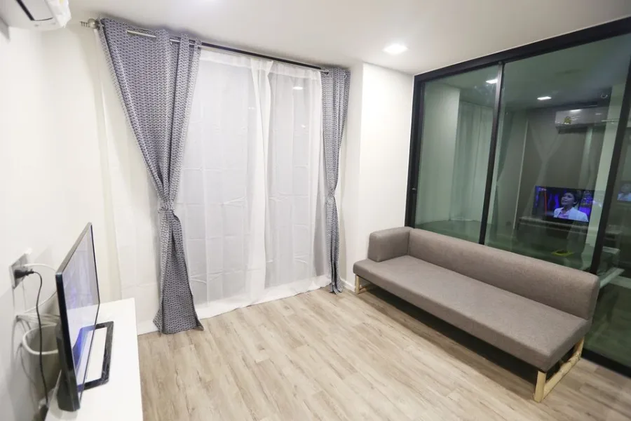 For rent, Modiz Station, comfortable color tone room complete facilities You can only come in and move in quickly.