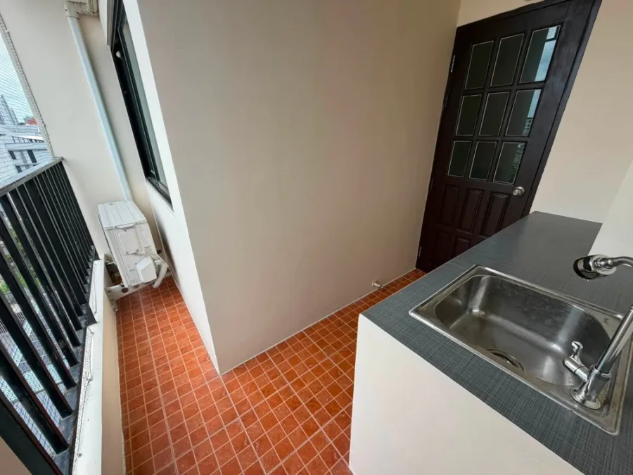 Country Ville Resort Condominium for rent. A lovely unit, fully furnished – just bring your bags and move in!