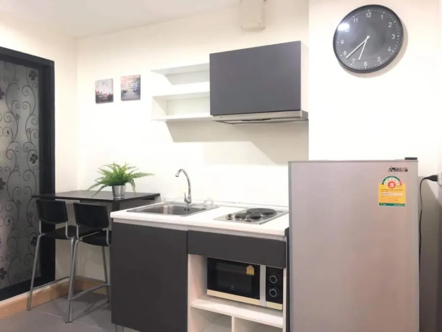 Urgent sale rent!! The Niche Mono Bangna N 8 Building D Corner room, swimming pool view, ready to move in immediately, book now!!