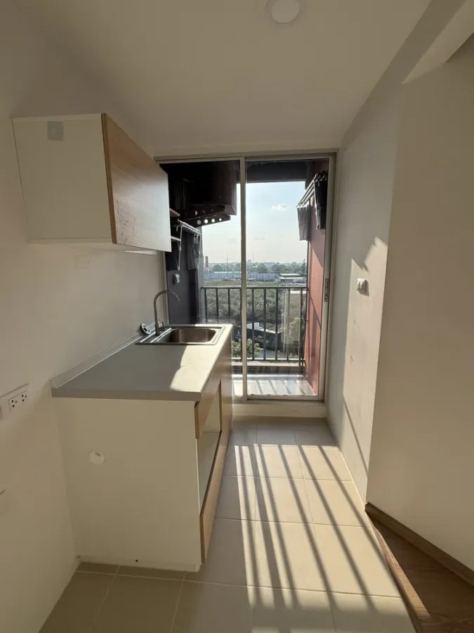 Selling Sena Kith Bangna - KM.29, 5th floor unit. Fully furnished with complete amenities. Great location. Don't miss out!