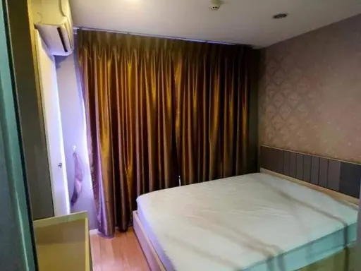 Condo for sale, Lumpini On Nut Phatthanakan, 7th floor, swimming pool view, fully furnished, with electrical appliances, book now.