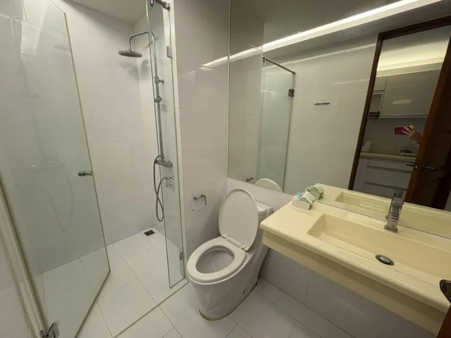 ให้เช่า คอนโด Emerald Residence รัชดา ห้องพร้อมอยู่ พื้นที่ใช้สอยเยอะ ราคาดี จองเลย
