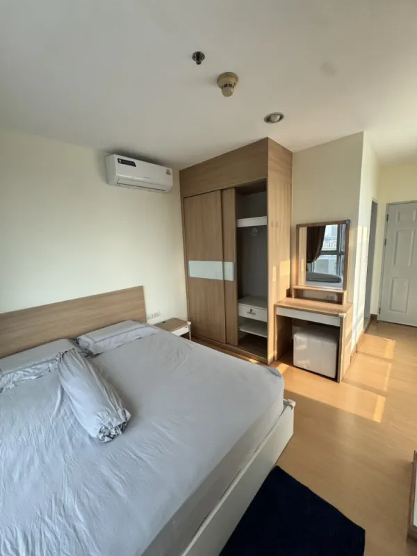 ✨ ด่วน! ปล่อยเช่าห้องสภาพนางฟ้า 2 Bed ติด MRT ห้วยขวาง แค่ก้าวเดียวถึง! ✨ คอนโด Life @ Ratchada-Huaikwang ห้องใหญ่ อยู่สบาย ตกแต่งบิลต์อินหรู สภาพใหม