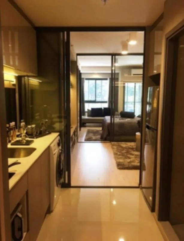 ขาย IDEO Sathorn-Wongwianyai ห้องสวยมากดูหรูหรา ครัวBuild in เฟอร์นิเจอร์ครบ พร้อมอยู่มากจองเลย