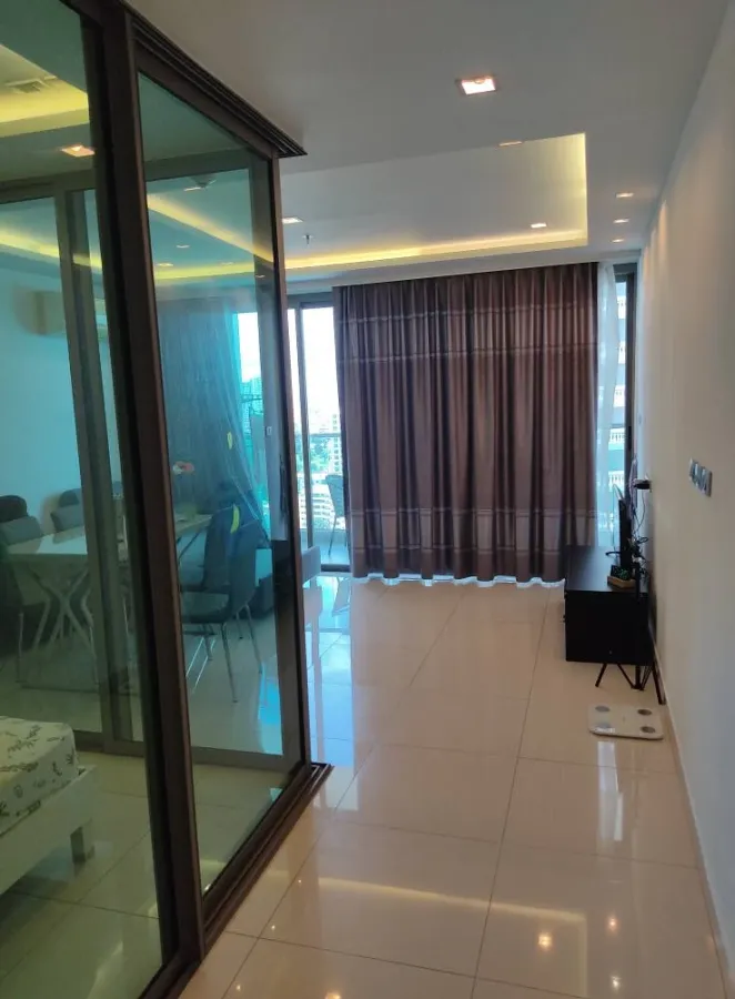 Wong Amat Tower for sale, spacious room with plenty of usable space, fully furnished, beautiful sea view from high floor, don't miss it!