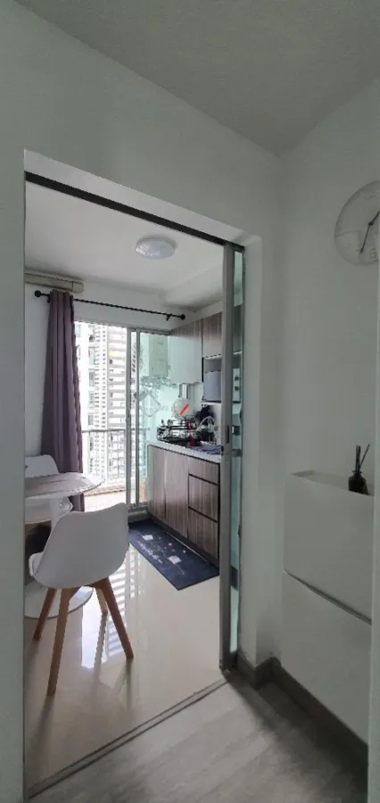 Urgent. Condo for rent, Den Vibhavadi, Building B, 5th floor, complete electrical appliances. You can bring your bags to live.
