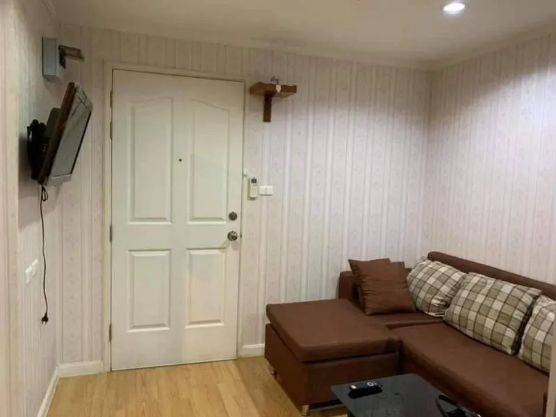 For Rent Lumpini Ville Chaengwatthana Pakkret ห้องกว้าง โซฟาใหญ่ รับแขกได้เยอะมาก