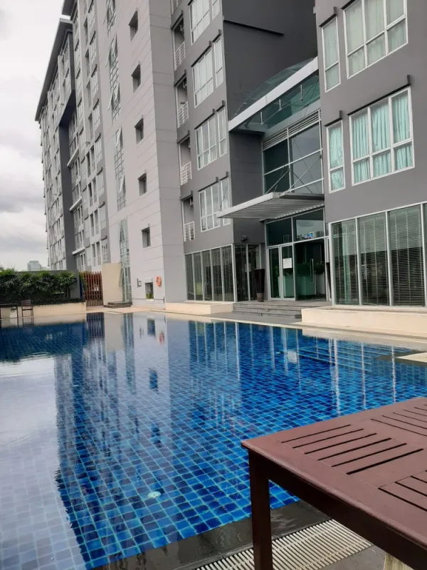 ขาย คอนโด ไลฟ์ รัชดาภิเษก ตึก A ชั้น 14 ใกล้ mrt ลาดพร้าว พร้อมอยู่ เดินทางง่าย จองเลย!!