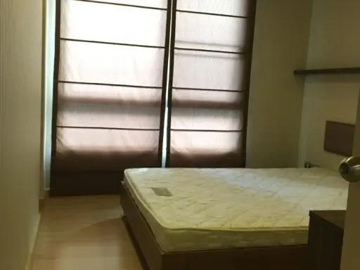 Condo for rent, Tree Condo Ekkamai (Sukhumvit 42), spacious room. There is a lot of usable space. Let me tell you that you don't miss it. images