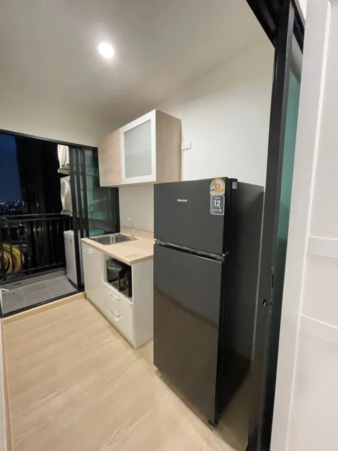 Condo for rent at Terra Residence Phase 1. The unit is partitioned into separate, clearly defined zones. Amazing price! Book now, don't wait!