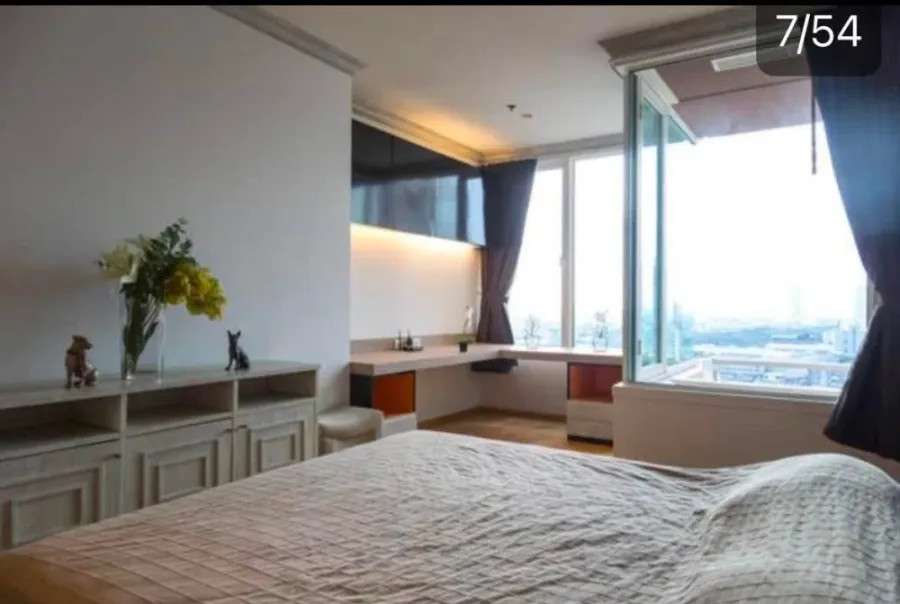 ให้เช่า The empire place ห้องกว้างขวาง พื้นที่ใช้สอยเยอะ ตกแต่งครบครัน พร้อมเข้าอยู่แล้วจ้า