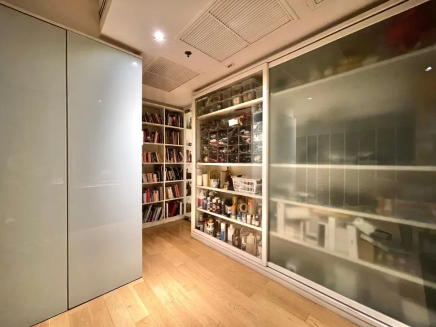 ขาย Circle Living Prototype ห้องกว้าง ตกแต่งด้วยไม้สัก เฟอร์ครบชุด เครื่องใช้ไฟฟ้าครบครัน ห้ามพลาด