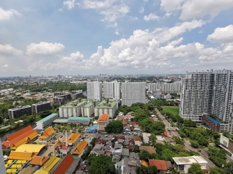 ให้เช่า The Base Sukhumvit 77 1 ห้องนอน 1 ห้องน้ำ เฟอร์ครบครัน ทำเลดี มองเห็นวิวสวยจากชั้นสูง จองเลยตอนนี้