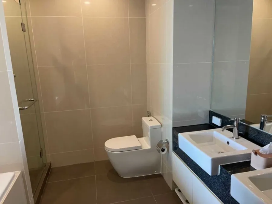 For sale or rent: Mövenpick White Sand Beach, a luxury beachfront condo in Pattaya. Premium location, stunning sea views, spacious and airy rooms. Boo
