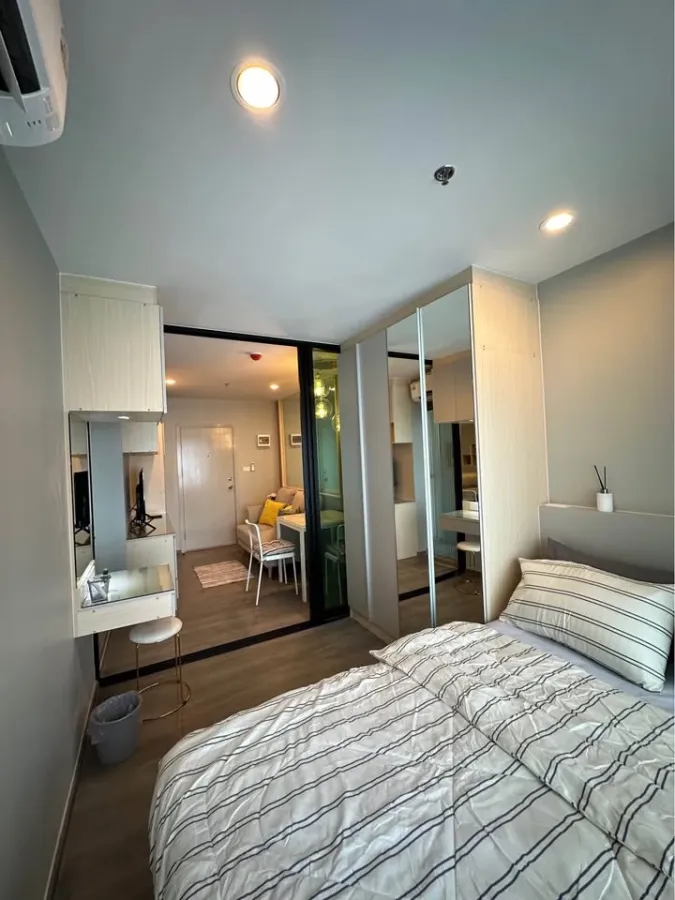 Condo for rent, Regent Home Bangna, fully furnished and ready to move in. Complete amenities. Affordable price. Move in now!