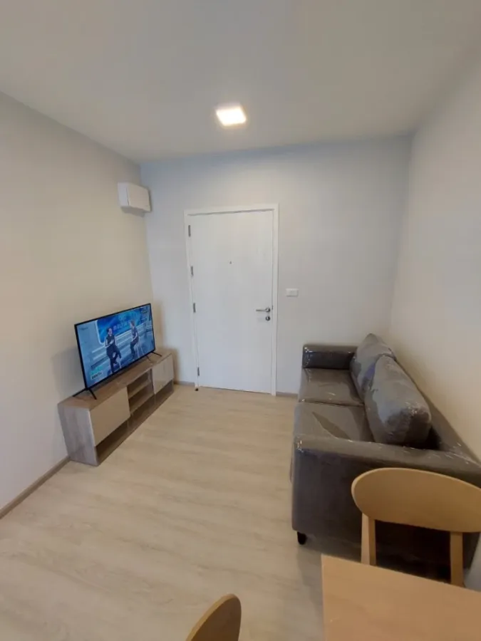Plum Condo Sukhumvit 62 for rent, studio room, 5th floor, fully furnished. Just bring your bags and move in!