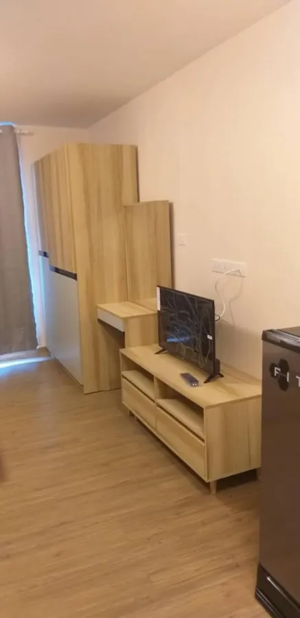 For rent plum condo Phahon Yothin 89 brand new room complete electrical appliances If interested, hurry to reserve it. Urgent.