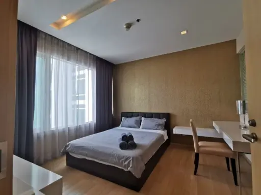 For rent, Siri at Sukhumvit, spacious room, nice, high floor, good view, fully furnished, ready to move in
