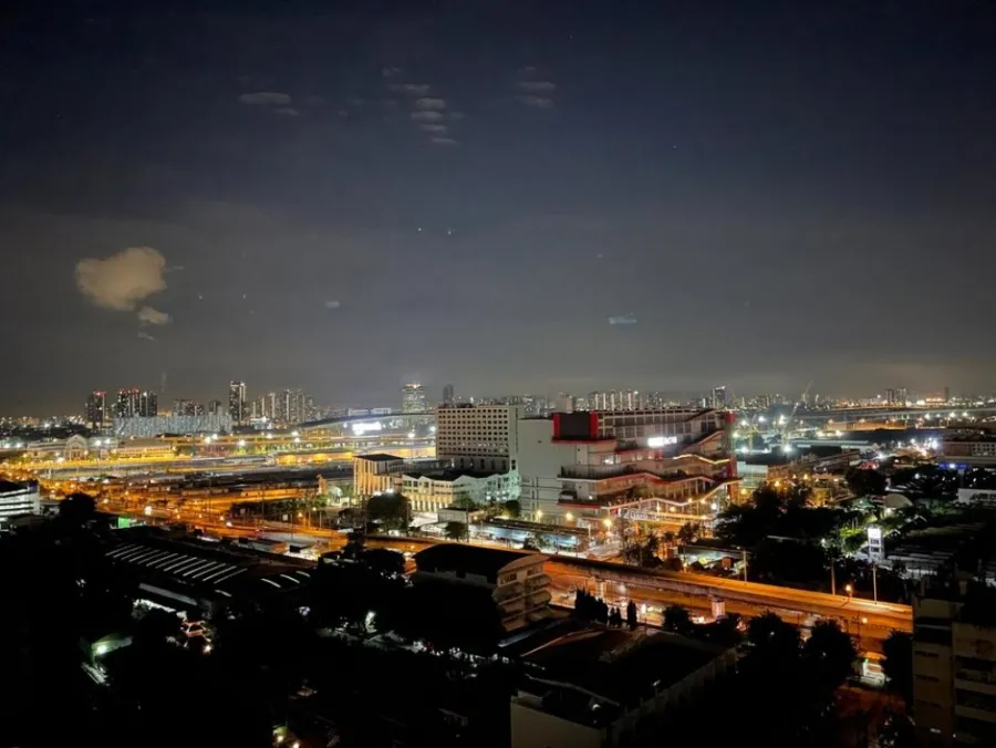 ขายด่วน Ideo Phahol-Chatuchak 1 ห้องนอน 1 ห้องน้ำ หันออกทิศเหนือ เห็นวิวสวนรถไฟ เฟอร์ครบ จองเลย