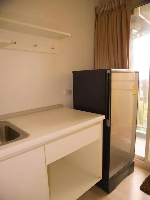 **For rent Plum Condo Park Rangsit** อยู่กับเพื่อนได้สบายหารกันแล้วราคาถูกมาก ติดวอลทั้งห้อง