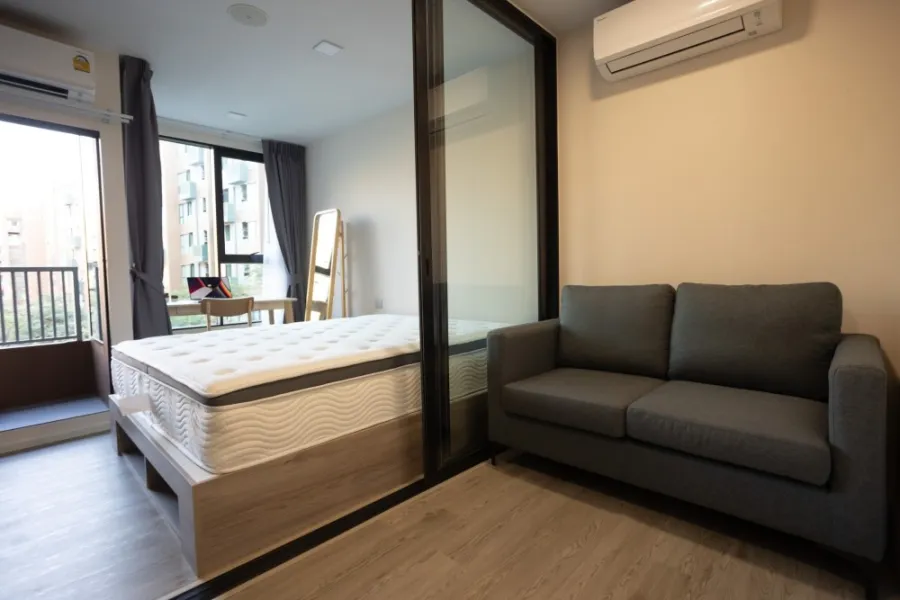 ให้เช่า Kave town colony 1 bed ชั้น 4 วิวสระว่ายน้ำ เฟอร์ เครื่องใช้ไฟฟ้าครบ ไม่จองถือว่าพลาดเลยจ้า