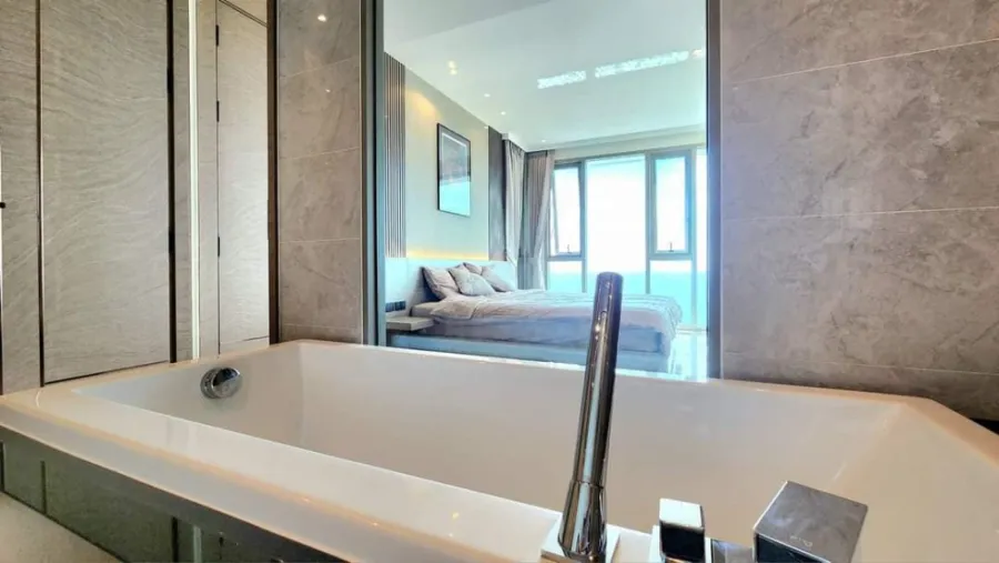 For rent Riviera Ocean Drive ห้องแต่ง built-in อย่างดี ชั้น 41 วิวทะเลสุดปัง อย่ารอช้า รีบจองด่วน