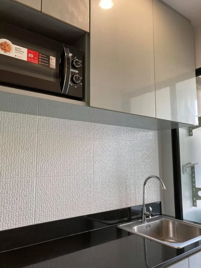 Condo for rent, Reach Phahon Yothin 52, corner room with privacy Comes with an amazing price Don't wait, hurry up to reserve.
