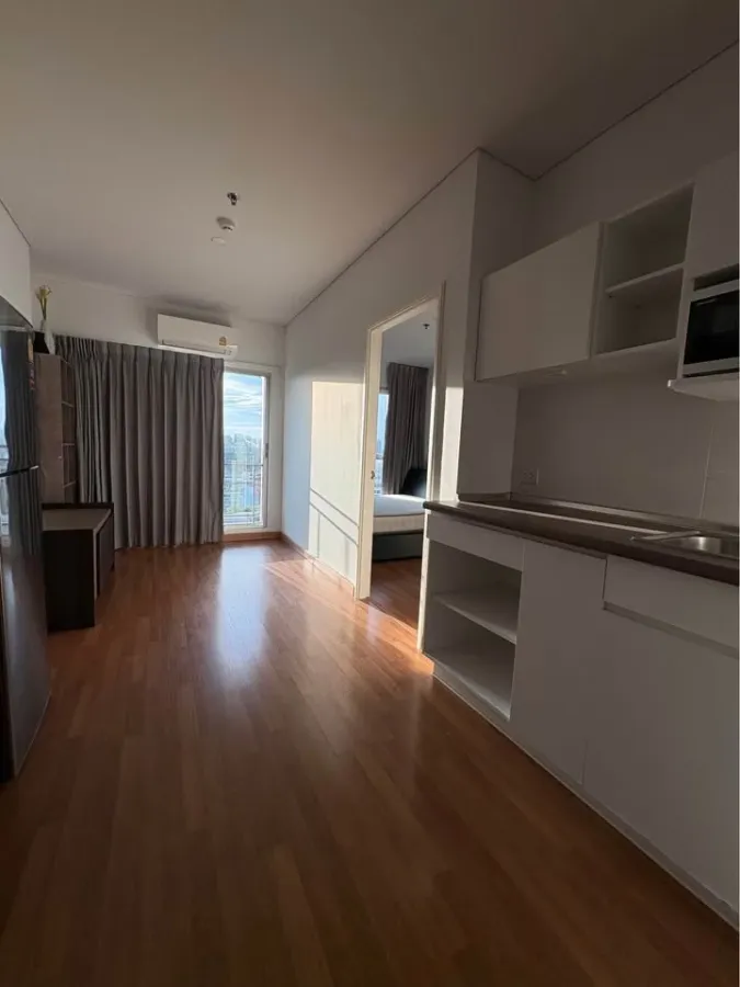 Condo for sale or rent, Lumpini Place Ratchada-Sathu, ready to move in, complete facilities Great value, book now.