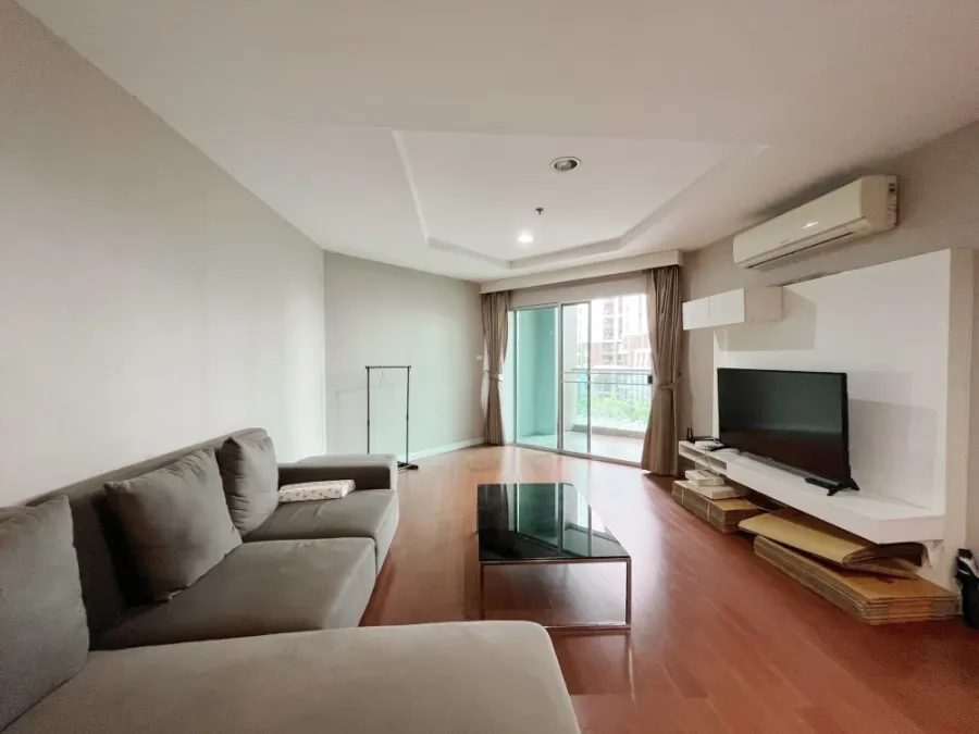 Belle Grand Rama 9 condo for sale. Ready to move in, fully furnished. Spacious room. Book now!