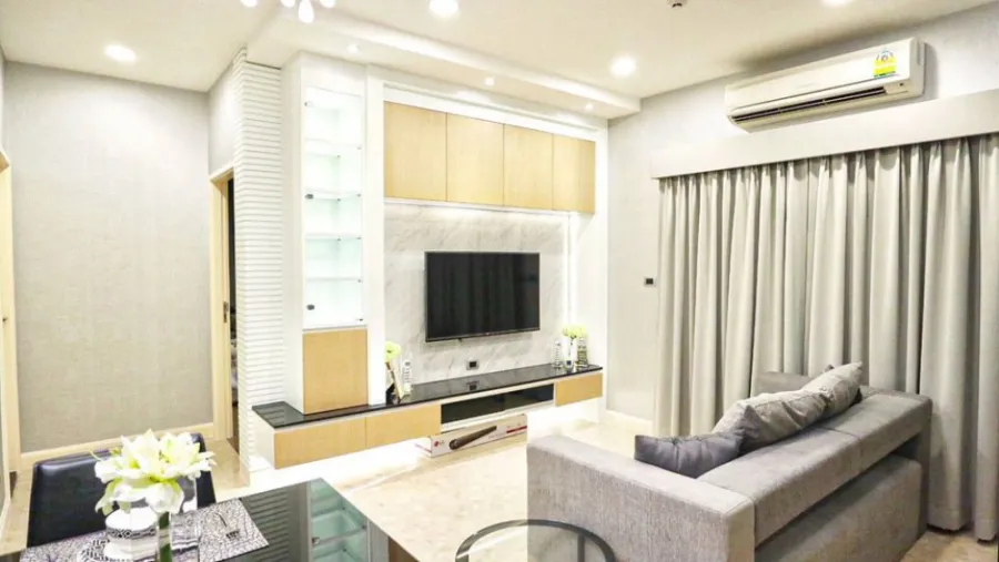 Sell/Rent The Crest Sukhumvit 34, beautiful room, beautiful decoration, ready to move in. Don't miss it.